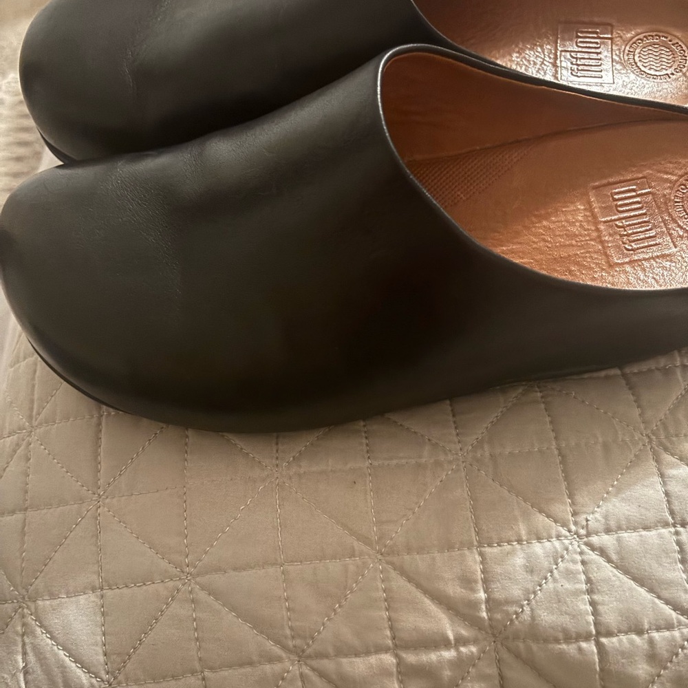 FitFlop Black Leather Mules - Picture 3 of 4